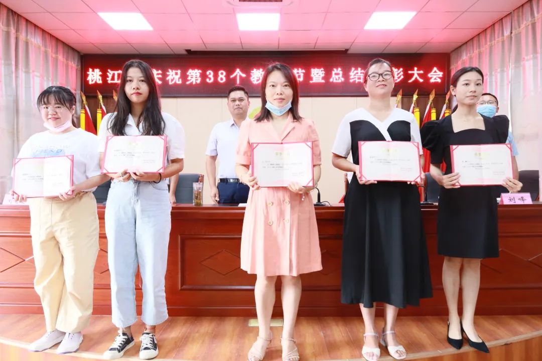 222b3cc1b9c5f03be6da81b58125d15.jpg 图片